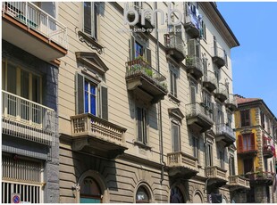 Trilocale in affitto in via Filippo Burzio 9, Torino