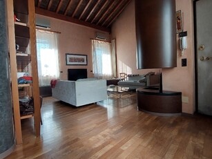 Trilocale in Vendita a Parma, 470'000€, 178 m²