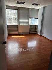 Ufficio in Affitto in Centro Direzionale Isola G1 a Napoli