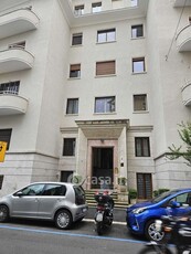 Ufficio in Affitto in Via Lima a Roma