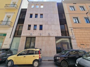 Ufficio in Vendita a Caserta, 1'100'000€, 580 m²
