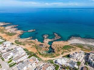 Vendita Villa, in zona TORRE SANTA SABINA, CAROVIGNO