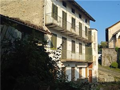 Villa/Casa singola residenziale da ristrutturare Possaccio