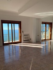 Appartamento in affitto a Salerno Centro