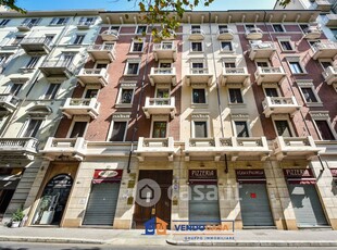 Appartamento in Affitto in Corso Carlo e Nello Rosselli a Torino