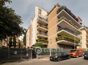 Appartamento in Affitto in Via Antonio Gramsci a Roma