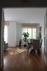 Appartamento in Affitto in Via California a Milano