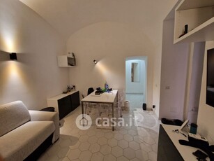 Appartamento in Affitto in Via Campiglione a Napoli