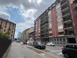 Appartamento in Affitto in Via Enrico Cialdini 23 a Torino