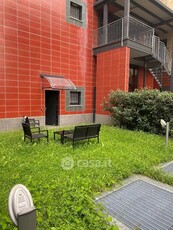 Appartamento in Affitto in Via Enrico Cosenz 54 a Milano