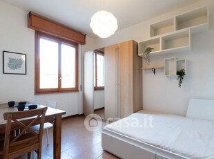 Appartamento in Affitto in Via Guglielmo Guintellino 25 a Milano