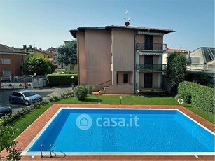 Appartamento in Affitto in Via Guglielmo Marconi a Desenzano del Garda