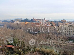 Appartamento in Affitto in Via Ippolito Nievo 61 a Roma