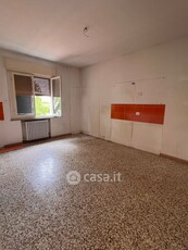 Appartamento in Affitto in Via Mentana a Lugo