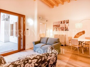 Appartamento in Affitto in Via Nicola Mazza a Verona