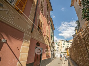 Appartamento in Affitto in Via Odoardo Ganduccio 5 a Genova