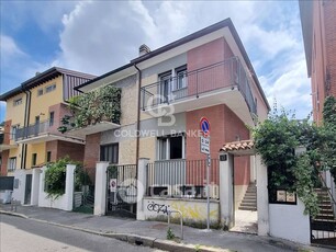 Appartamento in Affitto in Via Privata Val Lavizzana 13 a Milano