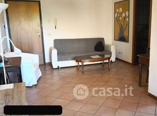 Appartamento in Affitto in Via Rubra 38 a Roma