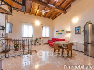 Appartamento in Affitto in Via Villa 16 a Verona
