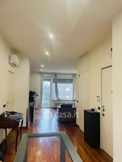 Appartamento in Affitto in Via Vincenzo Monti 86 a Milano
