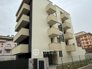 Appartamento in Affitto in Viale Antonio Gramsci a Parma