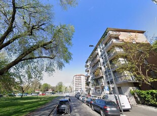 Appartamento in Affitto in Viale Caterina da Forlì 8 a Milano