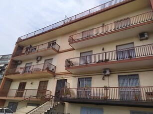 Appartamento in vendita a Aci Catena Catania