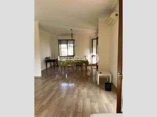 Appartamento in Vendita a Lucca, zona Arancio, 285'000€, 125 m², arredato, con Box