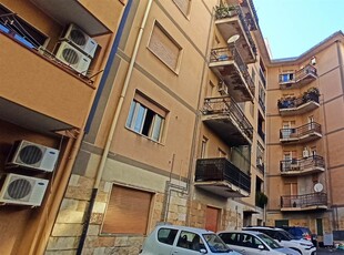 Appartamento in vendita a Reggio Calabria Viale Della Libertà