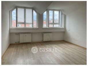 Appartamento in Vendita in Via Cesare Battisti 12 a Trieste