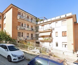 Appartamento in Vendita in Via Monte Vettore 48 a Ancona