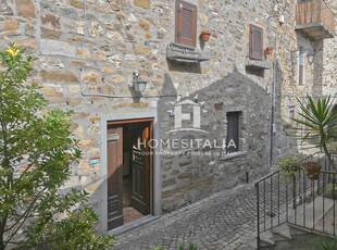 Appartamento indipendente in vendita a Baschi Terni