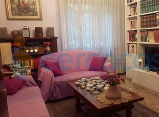Appartamento Quadrilocale in vendita a Piacenza