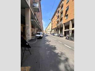 Bilocale in Affitto a Bologna, 900€, 50 m², arredato