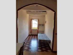 Bilocale in Affitto a Siena, 300€, 16 m², arredato