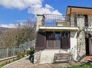 Casa a Anagni in Via dell' Acqua Santa , Tufano