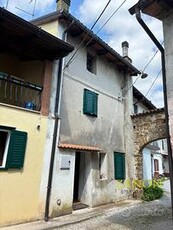 Casa accostata - Capriva del Friuli