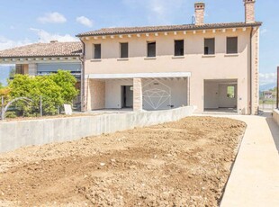 Casa Bi - Trifamiliare in Vendita a Asolo Villa d 'Asolo
