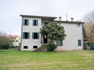 Casa Bi - Trifamiliare in Vendita a Galzignano Terme Galzignano Terme