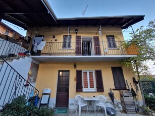 Casa indipendente in vendita a Casale Corte Cerro