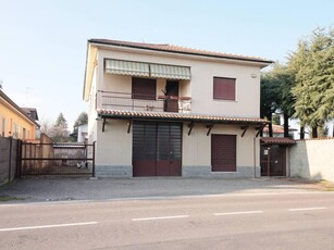 Casa indipendente in vendita a Parabiago