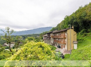 Casa indipendente in vendita a Valbrenta