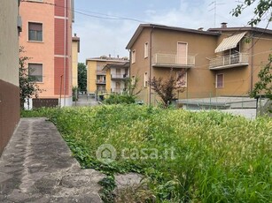 Casa indipendente in Vendita in a Piacenza