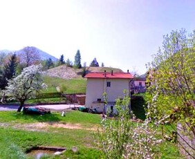 Casa indipendente in Via Medil, Belluno, 6 locali, 149 m² in vendita