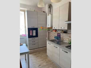 Casa Semi Indipendente in Affitto a Campobasso, zona Via De Attellis, 230€, 90 m², arredato