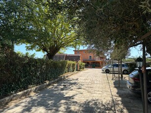 Casa semi indipendente in vendita a Castelnuovo di Porto