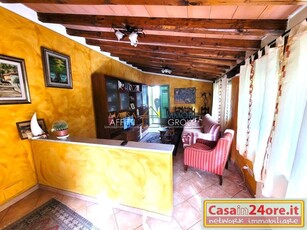 Casa Semi Indipendente in Vendita a Massa, zona Bergiola Maggiore, 149'000€, 150 m², arredato