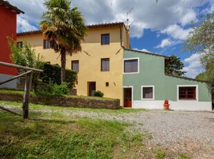Casa semi indipendente in vendita a Pescaglia Lucca Monsagrati