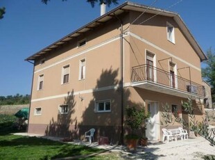 Casa singola in vendita a San Severino Marche Macerata Marciano