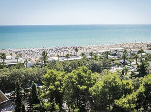 Civitanova, appartamento nobiliare fronte mare - Tra cielo e mare